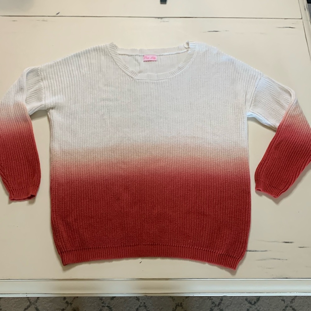 Women’s Pink Lily color dipped sweater (M) white, pink